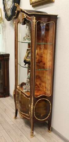 Display cabinet “АНТИКВАРНЫЙ ФРАНЦУЗСКИЙ ВИТРИННЫЙ ШКАФ”, Bronze, France, 1880 - photo 3