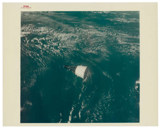 THE GEMINI VII SPACECRAFT OVER THE EARTH AND CLOUDS, DECEMBER 15-16, 1965; ONE OF THREE RENDEZVOUS PHOTOS - photo 8