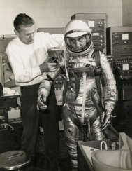VIRGIL I. GRISSOM IN SPACESUIT OCTOBER 18, 1966