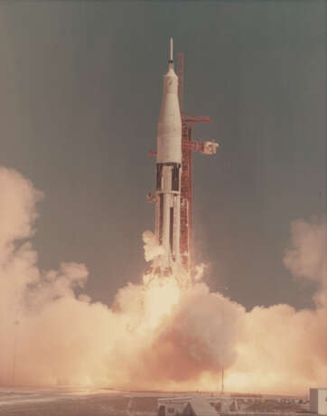 LAUNCH OF AS-201, FEBRUARY 26, 1966; ONE OF TWO PHOTOS - фото 1