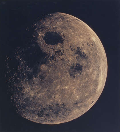 FIRST HUMAN-TAKEN PHOTOGRAPH OF THE WHOLE MOON FROM A PERSPECTIVE NOT VISIBLE FROM EARTH, MAY 8, 1968 - photo 1