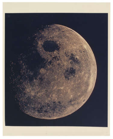 FIRST HUMAN-TAKEN PHOTOGRAPH OF THE WHOLE MOON FROM A PERSPECTIVE NOT VISIBLE FROM EARTH, MAY 8, 1968 - photo 2