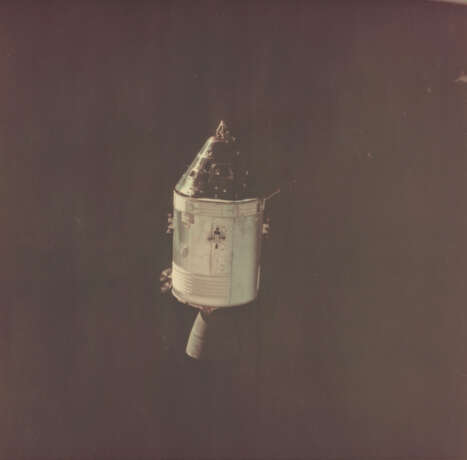 COMMAND MODULE “GUMDROP” IN SPACE, MARCH 7, 1969 - фото 1