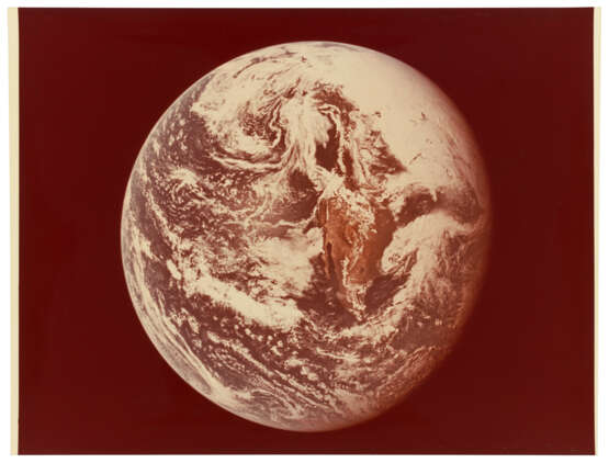 [LARGE FORMAT] THE PLANET EARTH, MAY 18-26, 1969 - photo 2