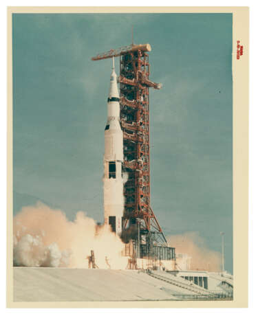 THE LAUNCH OF APOLLO 11, SATURN 506, JULY 16, 1969 - photo 2