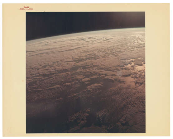 SUNRISE ON EARTH BEFORE TRANSLUNAR INJECTION, JULY 16-24,1969 - Foto 2