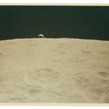CRESCENT EARTH RISING FROM BEHIND THE RIM OF THE MOON, JANUARY 31-FEBRUARY 9, 1971 - Foto 2