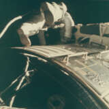 THE FIRST DEEP SPACE EXTRA VEHICULAR ACTIVITY IN HISTORY, PERFORMED BY ALFRED WORDEN, JULY 26 - AUGUST 7, 1971 - Foto 1