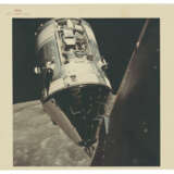 THE COMMAND MODULE AMERICA BEFORE DOCKING WITH THE LM CHALLENGER IN LUNAR ORBIT, DECEMBER 7-19, 1972 - Foto 2