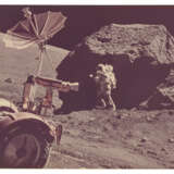 HARRISON SCHMITT TAKING 500MM PHOTOGRAPHS AT TRACY’S ROCK, STATION 6, DECEMBER 7-19, 1972, EVA 3 - фото 1