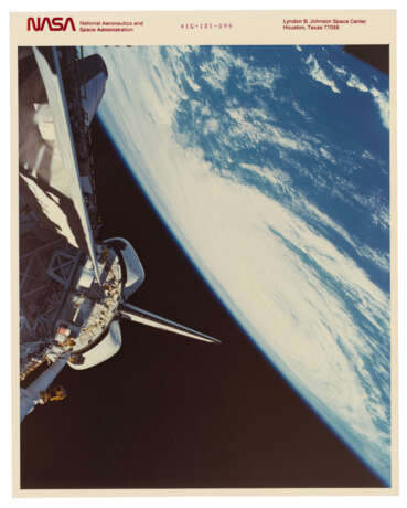 SPACE SHUTTLE CHALLENGER OVER THE ATLANTIC OCEAN, OCTOBER 5-13, 1984 - Foto 2