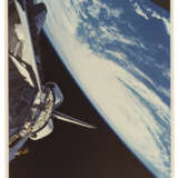 SPACE SHUTTLE CHALLENGER OVER THE ATLANTIC OCEAN, OCTOBER 5-13, 1984 - photo 2