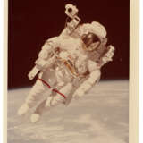 FIRST UNTETHERED SPACE FLIGHT, FEBRUARY 7, 1984 - photo 2