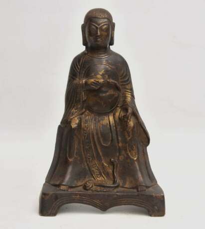 "HOFBEAMTER", Statuette mit Blattgold, China , späte- Ming-Dynastie - photo 1