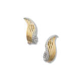 CARTIER DIAMOND AND GOLD EARRINGS - фото 1