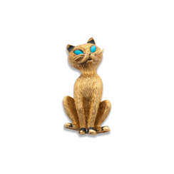 CARTIER TURQUOISE, ENAMEL AND GOLD CAT BROOCH