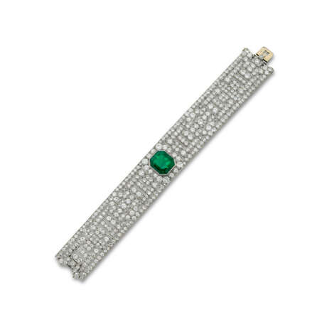 EARLY 20TH CENTURY EMERALD AND DIAMOND BRACELET - photo 1