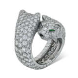 CARTIER EMERALD, ONYX DIAMOND ‘PANTHÈRE’ CROSSOVER RING - Foto 3