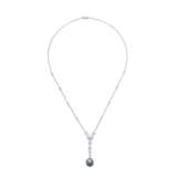 CARTIER CULTURED PEARL AND DIAMOND NECKLACE AND EARRINGS SET - Foto 3