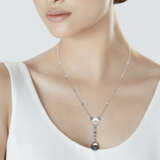 CARTIER CULTURED PEARL AND DIAMOND NECKLACE AND EARRINGS SET - фото 7