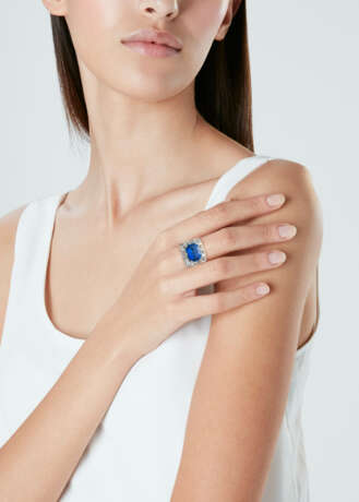 SAPPHIRE AND DIAMOND RING - Foto 2