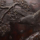 BRONZEVASE, reliefierte ziselierte Bronze, China um 1900 - photo 5