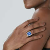 SAPPHIRE AND DIAMOND RING - фото 2