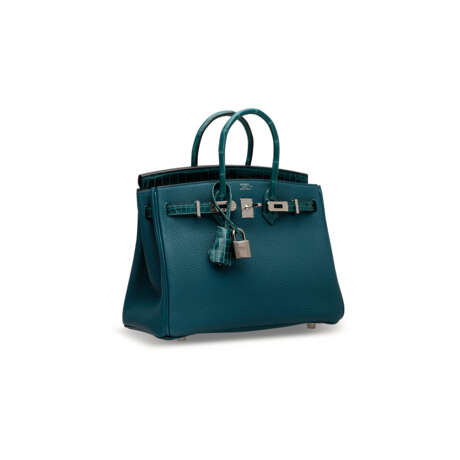 A LIMITED EDITION SHINY VERT BOSPHORE NILOTICUS CROCODILE & TOGO LEATHER TOUCH BIRKIN 25 WITH PALLADIUM HARDWARE - Foto 2