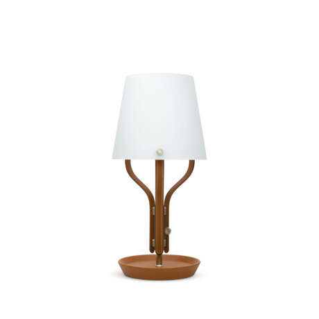 A GOLD TAURILLON LEATHER HARNAIS BEDSIDE LAMP - photo 2