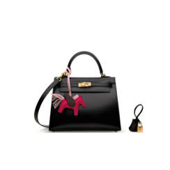A SET OF TWO: A BLACK CALF BOX LEATHER SELLIER KELLY 25 WITH GOLD HARDWARE &amp; A PEGASUS ROD&#201;O CHARM PM