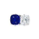 A SUPERB BELLE &#201;POQUE SAPPHIRE AND DIAMOND RING - photo 1