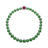 AN EXCEPTIONAL JADEITE BEAD NECKLACE - photo 1