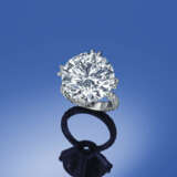 A SPECTACULAR DIAMOND RING, BY MOUSSAIEFF - photo 2