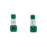 AN IMPORTANT PAIR OF EMERALD AND DIAMOND EARRINGS - photo 1