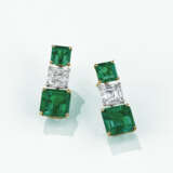 AN IMPORTANT PAIR OF EMERALD AND DIAMOND EARRINGS - Foto 2