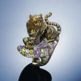 WALLACE CHAN COLOURED SAPPHIRE AND DIAMOND RING - photo 2