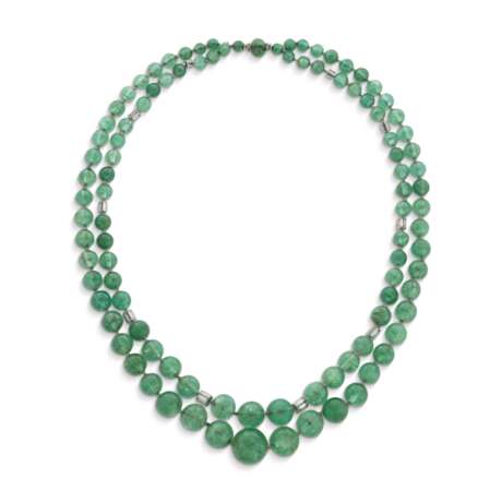 TWO EMERALD BEAD AND DIAMOND NECKLACES - фото 6
