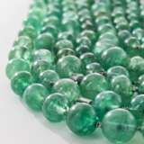TWO EMERALD BEAD AND DIAMOND NECKLACES - фото 9