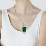 EMERALD AND DIAMOND NECKLACE, ATTRIBUTED TO HARRY WINSTON - Foto 2