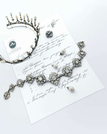 EXCEPTIONAL 19TH CENTURY NATURAL PEARL AND DIAMOND TIARA - Foto 2