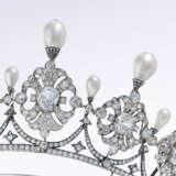 EXCEPTIONAL 19TH CENTURY NATURAL PEARL AND DIAMOND TIARA - Foto 3