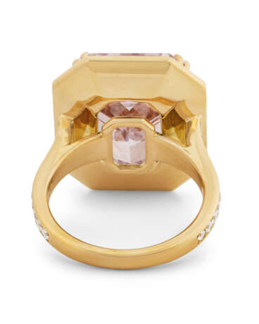 COLOURED DIAMOND RING - Foto 6