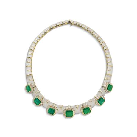 BULGARI EMERALD, ROCK CRYSTAL AND DIAMOND NECKLACE AND EARRING SET - Foto 4
