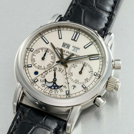 PATEK PHILIPPE. A PLATINUM PERPETUAL CALENDAR SPLIT SECONDS CHRONOGRAPH WRISTWATCH WITH MOON PHASES, DAY/NIGHT AND LEAP YEAR INDICATION - photo 2