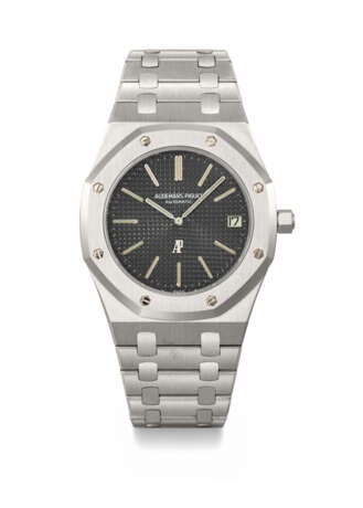 AUDEMARS PIGUET. A RARE AND HIGHLY ATTRACTIVE STAINLESS STEEL AUTOMATIC WRISTWATCH WITH DATE, BRACELET, CERTIFICATE OF ORIGIN AND BOX - Foto 1
