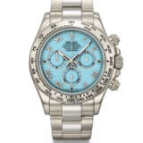 ROLEX. A RARE AND ATTRACTIVE 18K WHITE GOLD AUTOMATIC CHRONOGRAPH WRISTWATCH WITH TURQUOISE DIAL, GUARANTEE AND BOX - photo 1