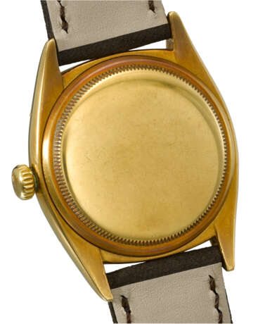 ROLEX. A VERY RARE 18K GOLD AUTOMATIC TRIPLE CALENDAR WRISTWATCH WITH MOON PHASES AND STAR DIAL - photo 5
