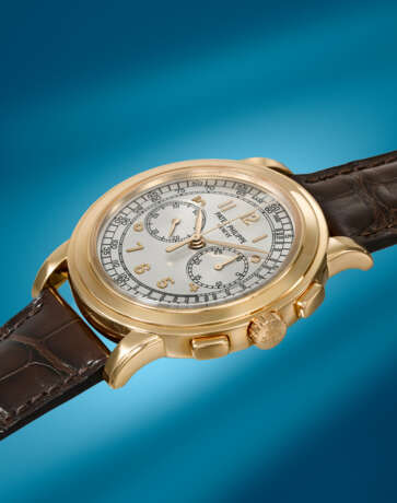 PATEK PHILIPPE. A LARGE AND RARE 18K PINK GOLD CHRONOGRAPH WRISTWATCH - photo 2