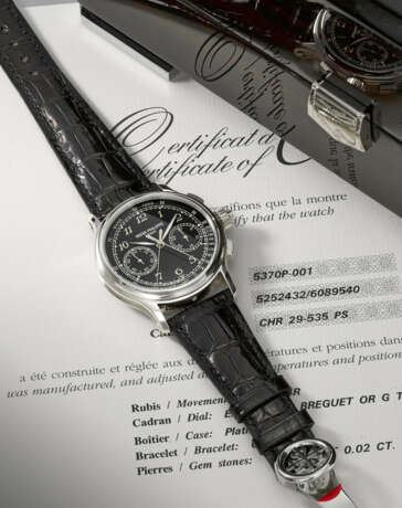 PATEK PHILIPPE. A VERY RARE PLATINUM SPLIT SECONDS CHRONOGRAPH WRISTWATCH WITH BLACK ENAMEL DIAL, BREGUET NUMERALS, ADDITIONAL CASE BACK, CERTIFICATE OF ORIGIN AND BOX - photo 2