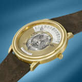 AUDEMARS PIGUET. AN ATTRACTIVE AND UNUSUAL 18K GOLD AUTOMATIC WANDERING HOUR WRISTWATCH - фото 2